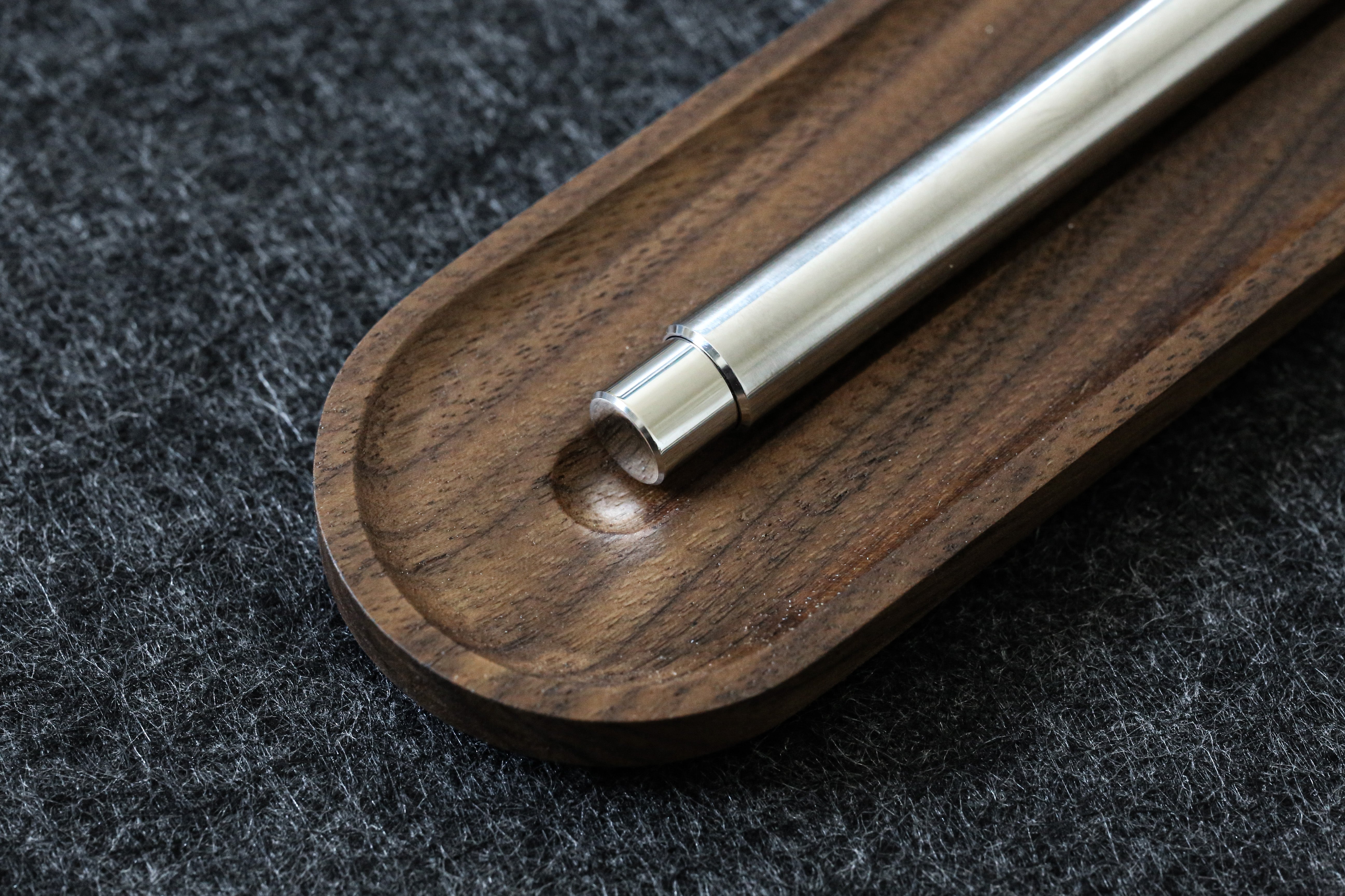 Limited Edition 015 – Studio Neat