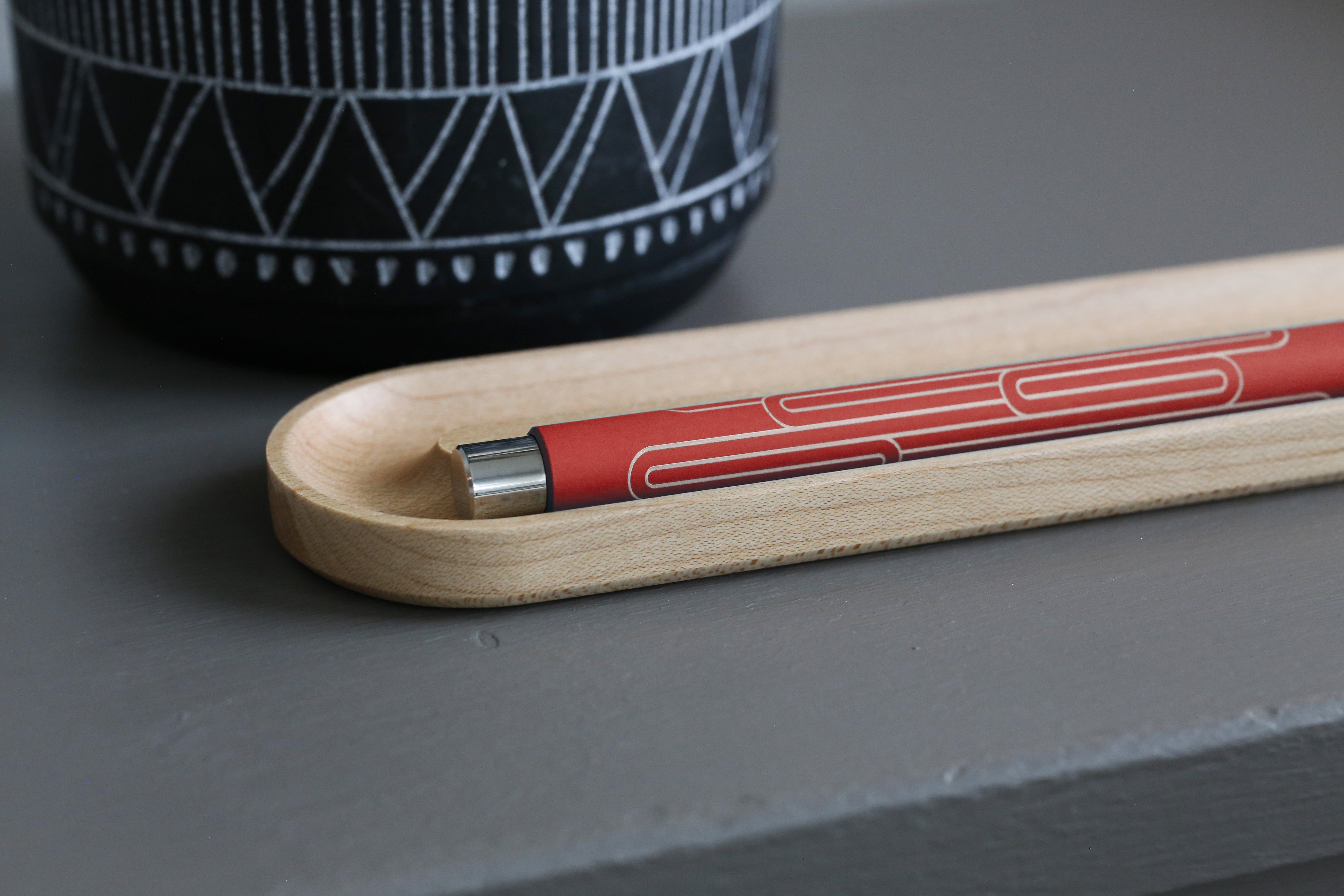 Limited Edition 018 – Studio Neat